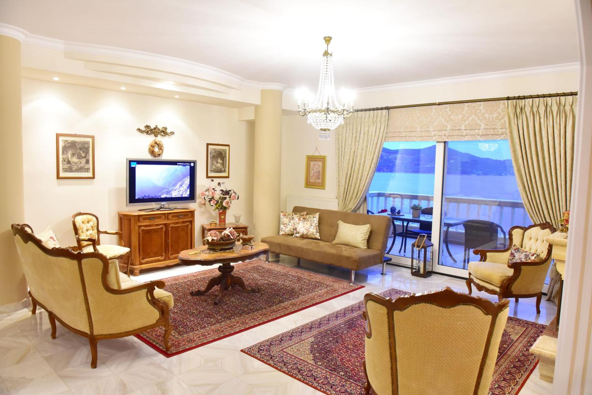 Palio Suites Palaiontsiflikion Exterior photo