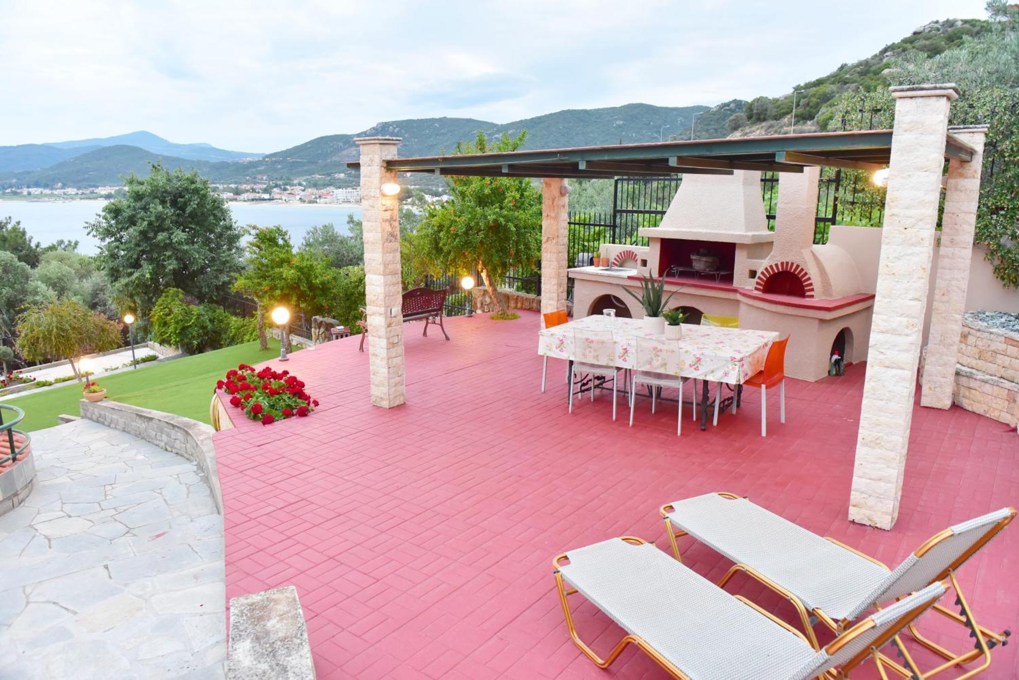 Palio Suites Palaiontsiflikion Exterior photo